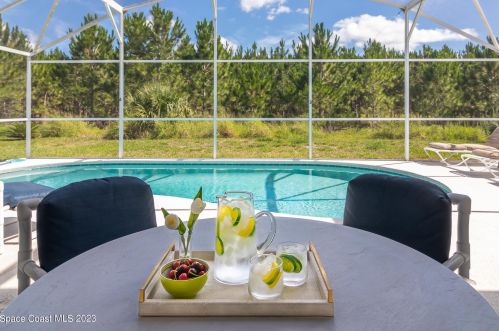 2631 Autumn Creek Cir, Kissimmee FL  34747-2236 exterior