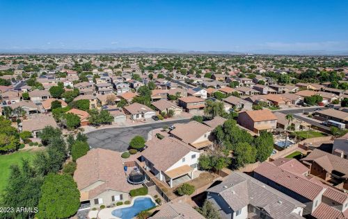 16043 Maui Ln, Sun City AZ  85379-5137 exterior