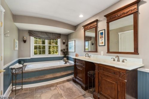 54 Morris Ave, Fredon NJ  07860-4900 exterior