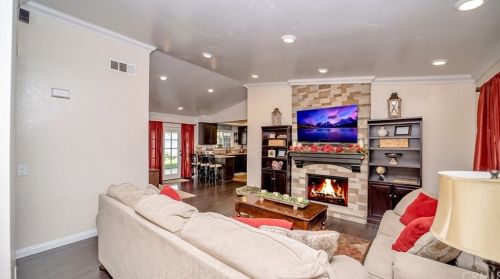 6526 Steven Way, San Bernardino, CA 92407-2037