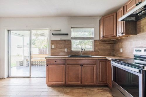 9737 Morehead Ln, Port Richey FL  34668-4233 exterior