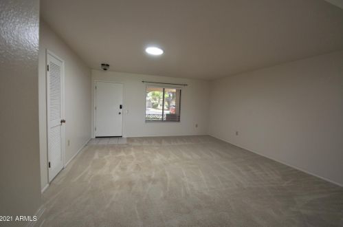 15605 Lake Forest Dr, Sun City, AZ 85351