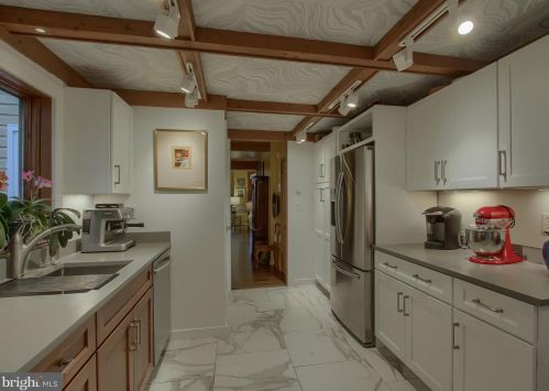 409 Boas St, Harrisburg PA 17103-1716 exterior