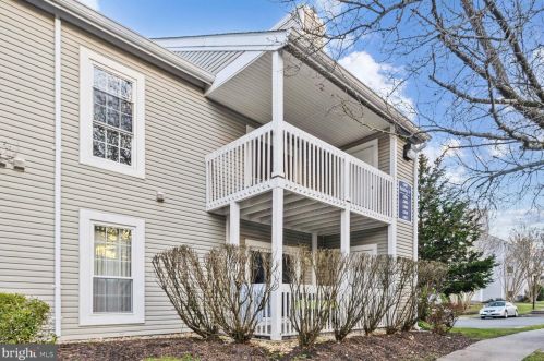 12012 Cardamom Dr, Woodbridge, VA 22192-1446