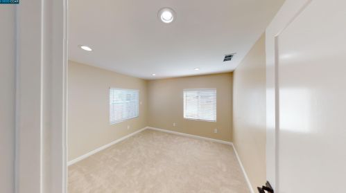 1242 Metten Ave, West Pittsburg CA  94565-6226 exterior