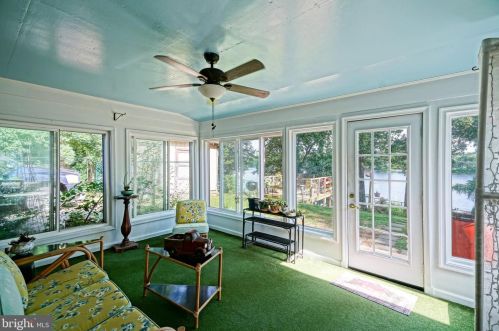 126 Lakeside Dr, Laurel DE  19956-1144 exterior