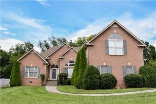 126 Maple Ridge Ln, Goodlettsville, TN 37072-8835