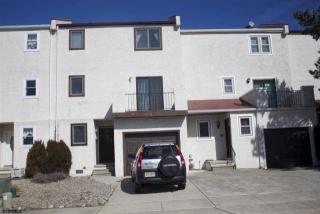5 Ross Dr, Brigantine City, NJ 08203-1440