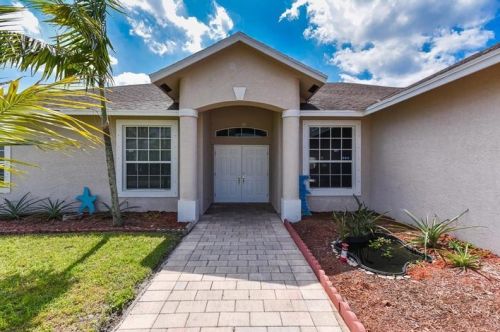 1242 Marmore Ave, Fort Pierce, FL 34953-5016