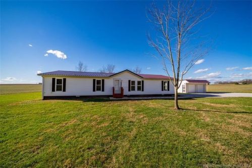 7600 Lotticks Corner Rd, Elizabeth, IN 47117-7401
