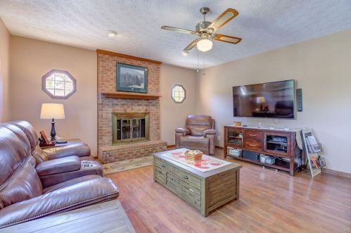 6704 Netherland Dr, Liberty Township, OH 45044
