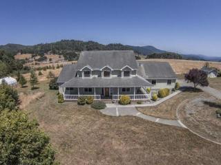 3035 Rock Springs Rd, Hydesville, CA 95547-9433