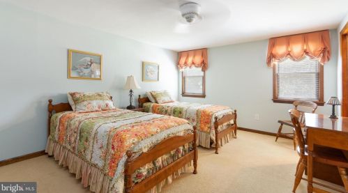 27 Brandywine Dr, Berlin Boro NJ  08009-2225 exterior