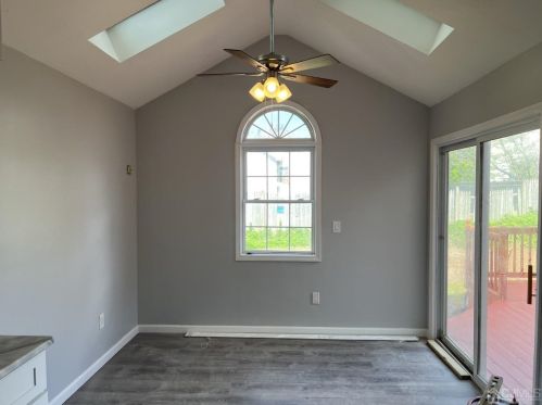 25 Livingston Ave, Avenel NJ  07001-1441 exterior