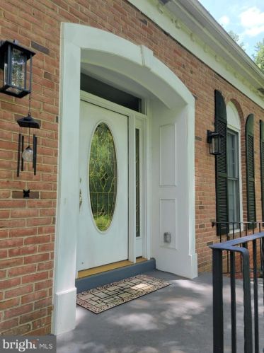 13501 Highland Farms Ct, Nokesville VA  20181-2811 exterior