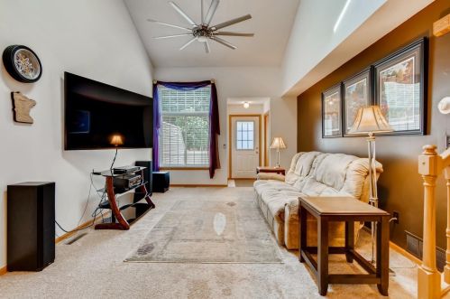 8709 Hastings Ct, Minneapolis, MN 55449-4510