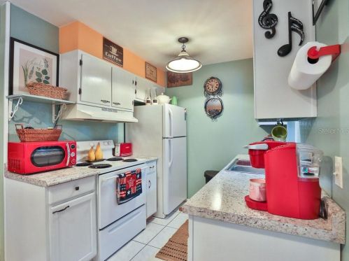 850 Temple Ave, Orange City FL  32763-4760 exterior