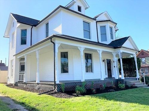 816 Brighton Blvd, Zanesville, OH 43701-5225