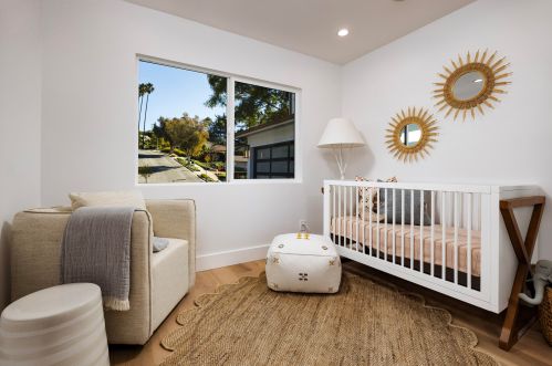 627 Dolores Dr, Santa Barbara CA  93109-1608 exterior