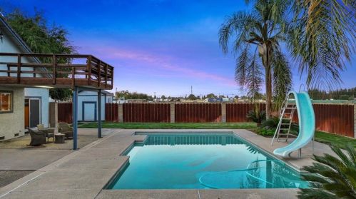 1812 Golf Rd, Turlock CA  95380-9746 exterior
