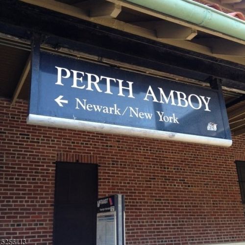 655 Charles St, Perth Amboy NJ  08861-2807 exterior