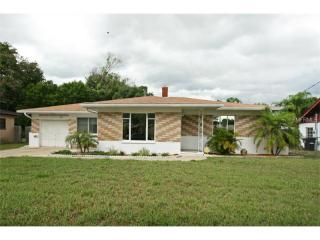 1420 Heron Dr, Orlando, FL 32803-2324