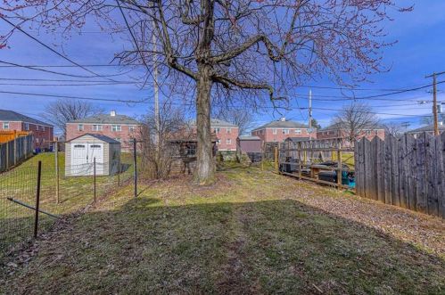 213 Palmer St, Easton PA  18042-7238 exterior