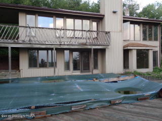 1119 Sky High Ter, Effort PA  18330-8075 exterior