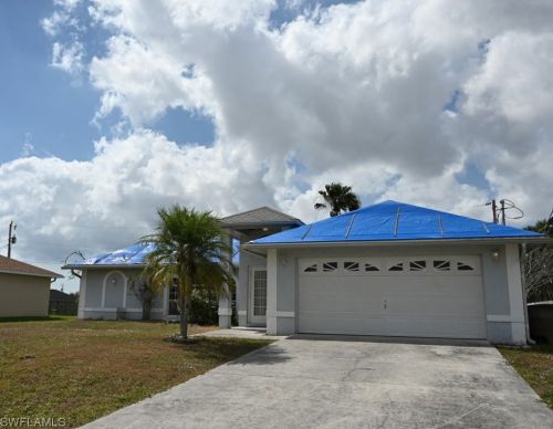 1706 1st Pl, Cape Coral, FL 33991-3404