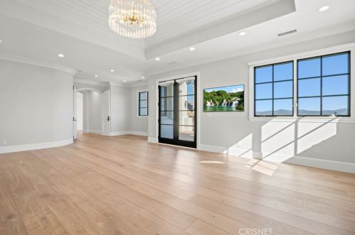 25682 Oak Meadow Dr, Santa Clarita CA  91381-0762 exterior