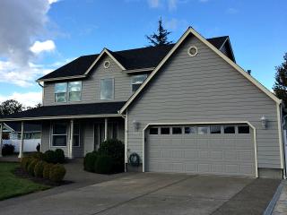220 Christopher Ct, Winchester, OR 97495-8995