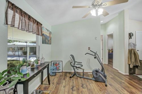 10 Wendy Cir, Grass Valley CA  95945-7037 exterior