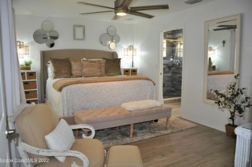 523 6th St, Vero Beach FL  32962-1687 exterior