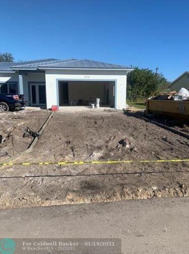 345 Inwood Ave, Fort Pierce, FL 34984-5171