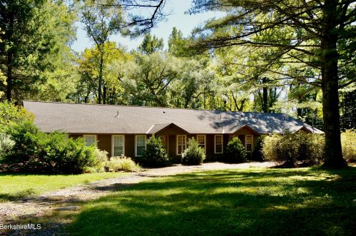 72 Interlaken Rd, Stockbridge, MA 01262-9100