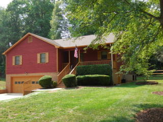 2306 Wishbone Dr, Catawba Heights, NC 28012-4301