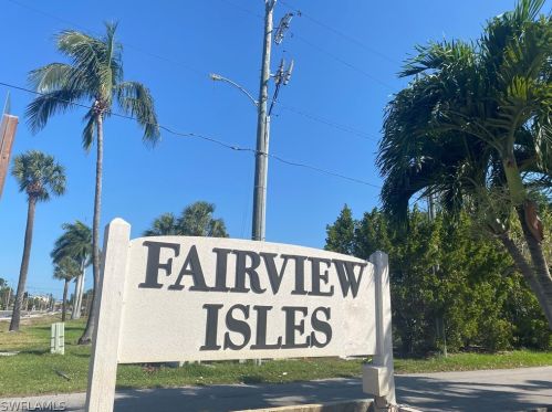 13 Palmview Blvd, Fort Myers Beach FL  33931-4519 exterior