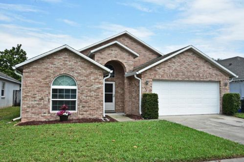 124 Rockhill Dr, Sanford, FL 32771-7747
