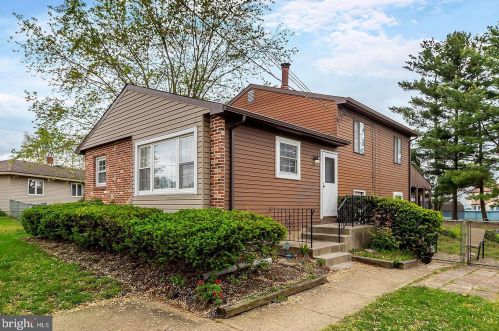 214 Virginia Ave, West Deptford, NJ 08086-2550