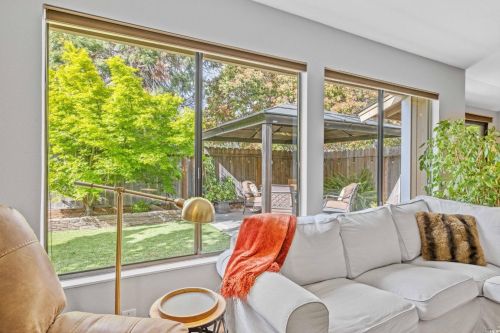 1229 Grove Cir, Benicia CA  94510-1711 exterior