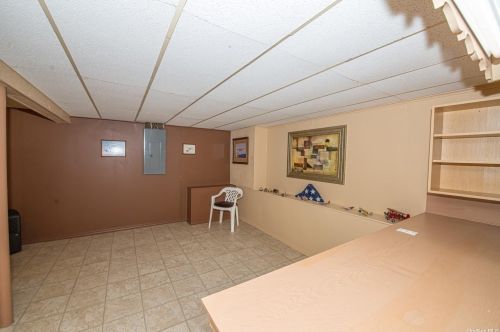 1021 Fulton Ave, North Lindenhurst NY  11757-2122 exterior