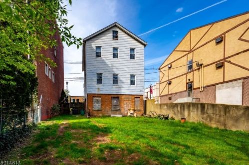 109 Main St, Rahway NJ  07065-4105 exterior