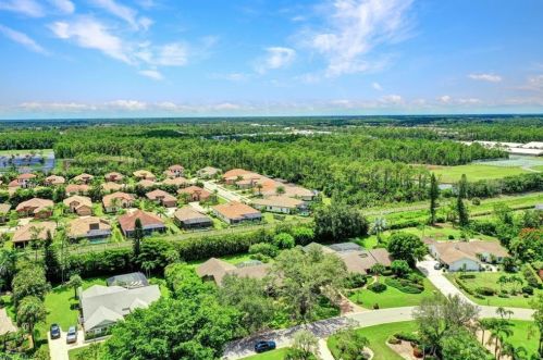 1937 Empress Ct, Naples FL  34110-8141 exterior