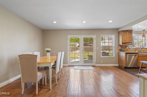 1640 Rivas Ln, Oxnard CA 93035-2749 exterior