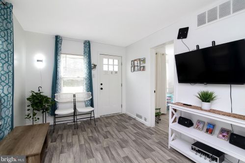 335 Washington St, West Deptford NJ  08066-1083 exterior