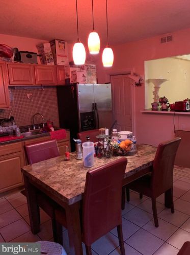 2723 Booser Ave, Harrisburg PA 17103-1930 exterior