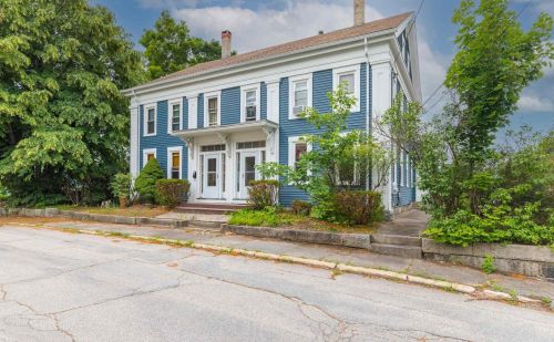 1 Silver St, Somersworth, NH 03878-4410