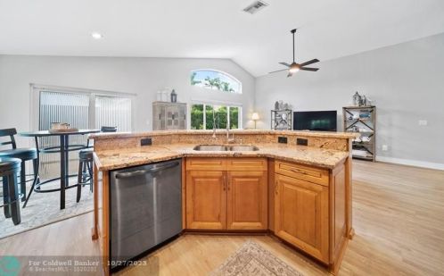 1277 144th Ter, Hollywood FL  33028-2925 exterior