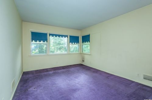 14 Cypress Ave, Great Neck NY  11024-2004 exterior