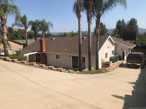 1850 Treseder Cir, El Cajon CA  92019-3829 exterior